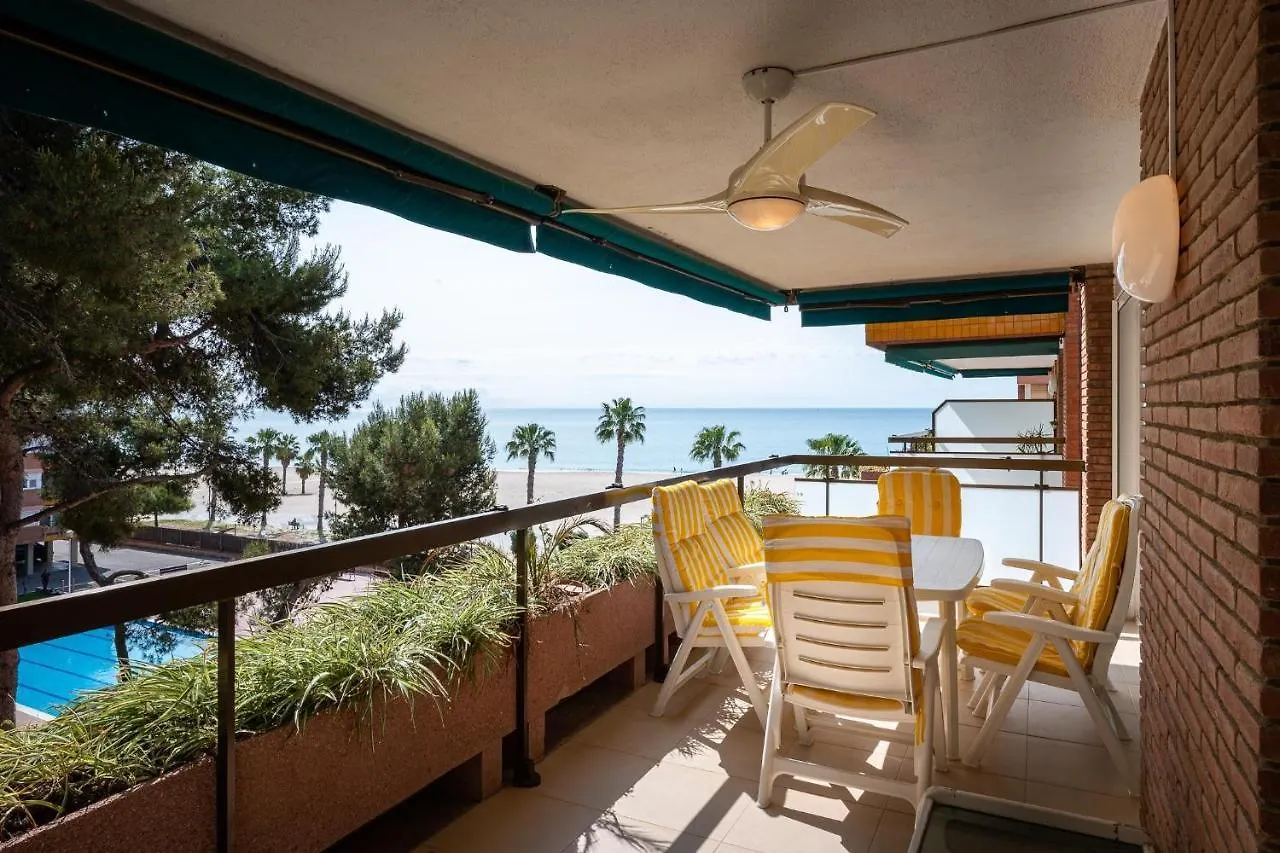 Apartment At102 Els Pins, Primera Linea Con Piscina, Vista Mar Torredembarra